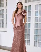 VINTAGE ROSE